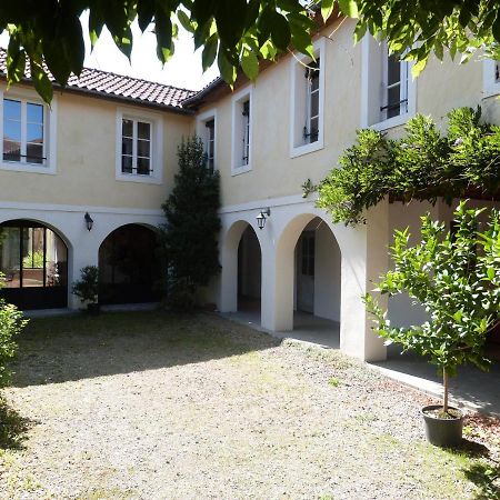 De L'Autre Cote Bed & Breakfast Garlin Exterior foto