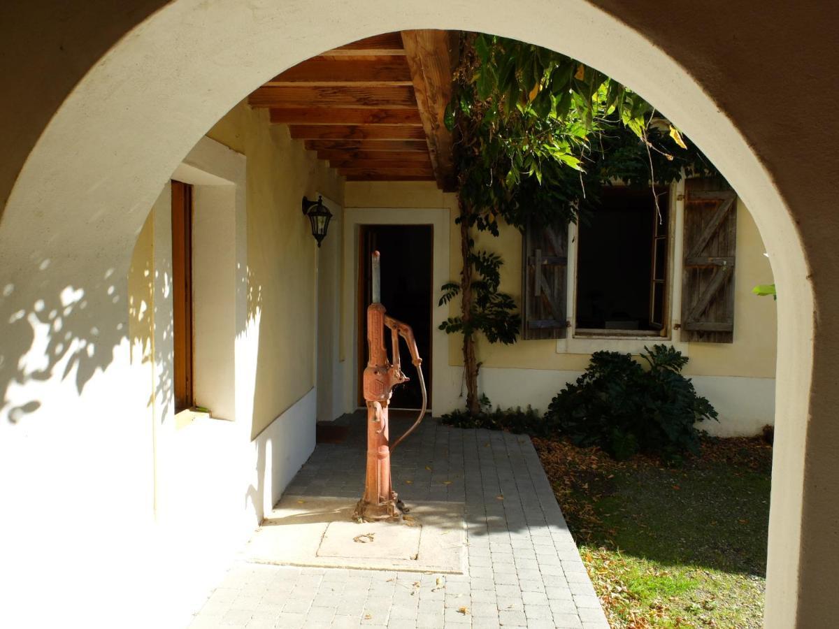 De L'Autre Cote Bed & Breakfast Garlin Exterior foto