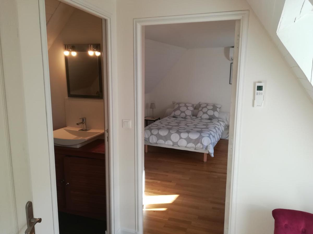 De L'Autre Cote Bed & Breakfast Garlin Exterior foto