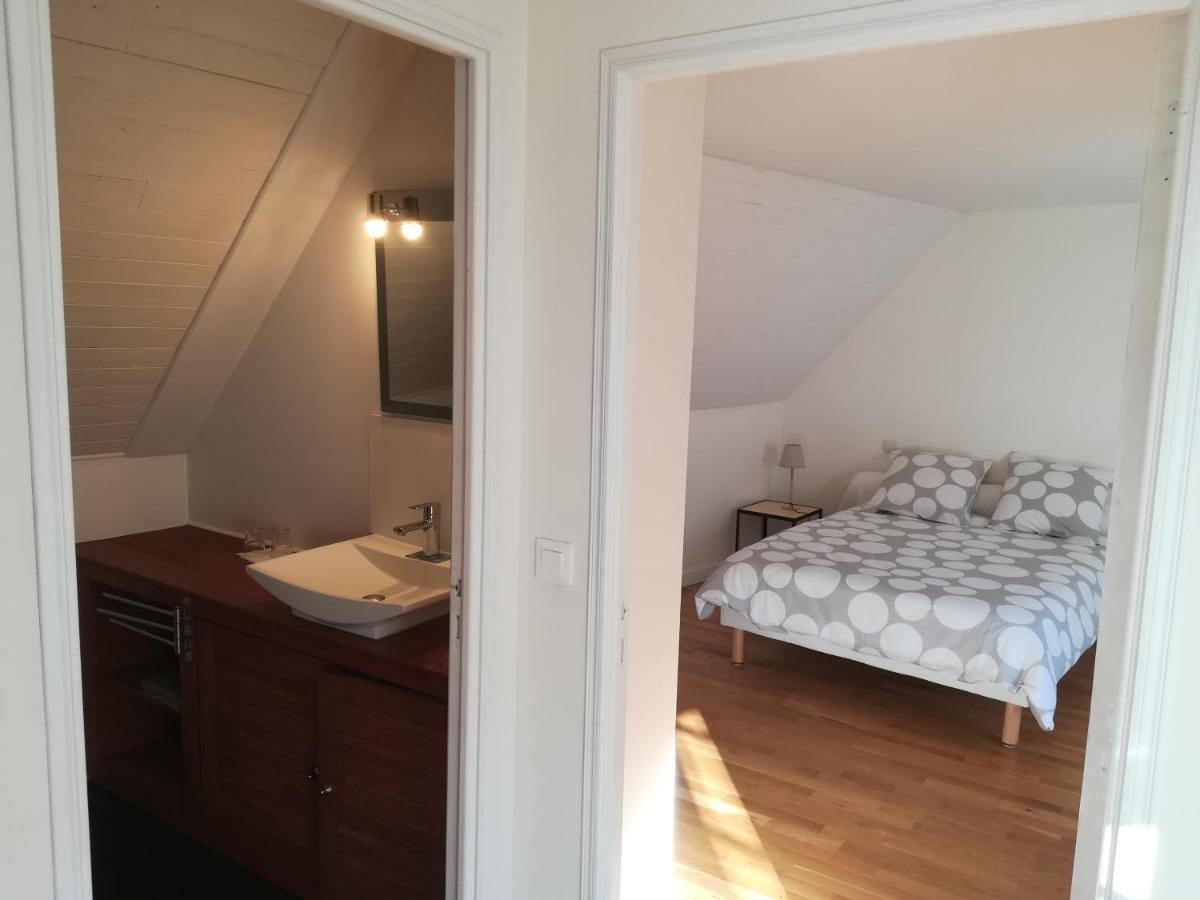 De L'Autre Cote Bed & Breakfast Garlin Exterior foto