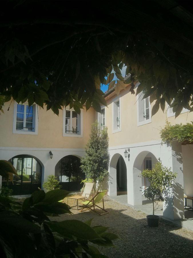 De L'Autre Cote Bed & Breakfast Garlin Exterior foto