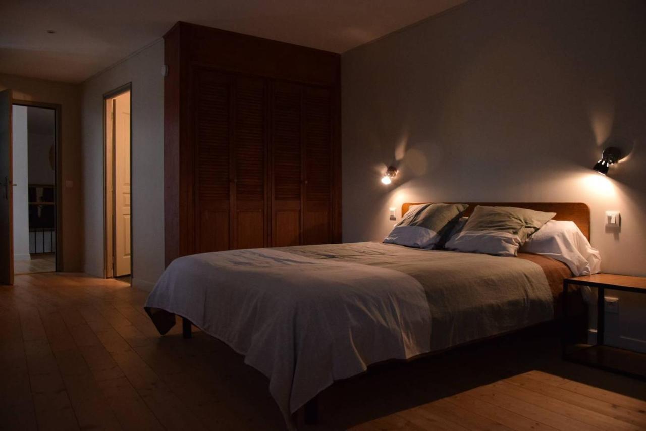 De L'Autre Cote Bed & Breakfast Garlin Exterior foto