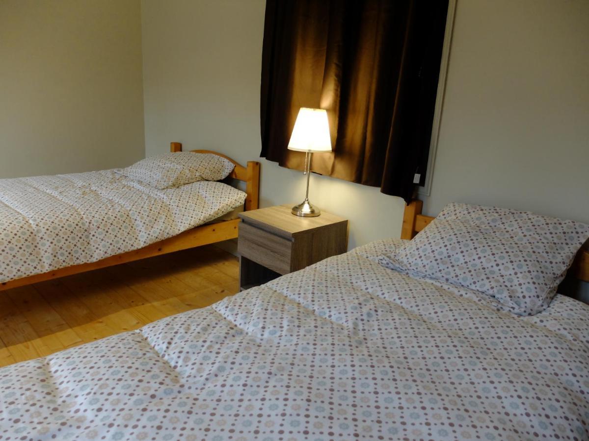De L'Autre Cote Bed & Breakfast Garlin Exterior foto